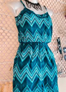 H&amp;M SizeM 🎁Buy 2 Get 1 Free 🎁 Chevron Print