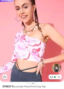 pretty one shoulder top🎀