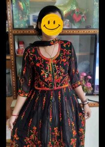 Women Georgette Kurta Dupatta Set