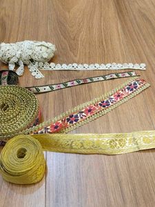 saree and dress lace / border