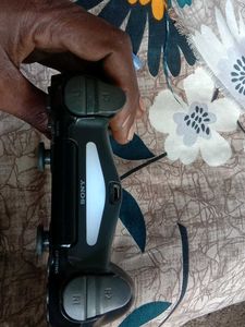 Used Black PS4 Controller