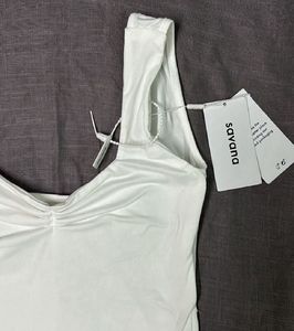 SAVANA Side Slit Sleeveless Top