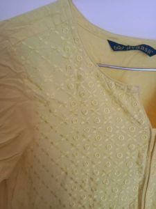 Avaasa Yellow Embroidered Kurta