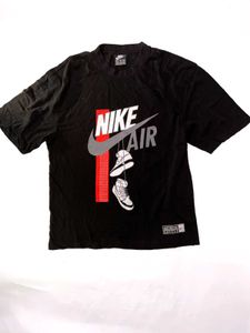 NIKE T-SHIRT WITH TAG🔖
