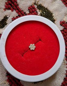 Beautiful New Shaining Stone Nosepin