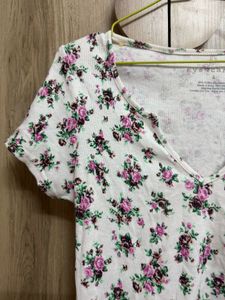 Floral V-Neck Top