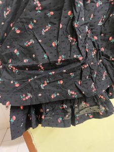 H&amp;m Cute Dress With Inbuilt Pads