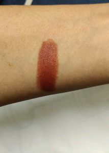 Plum Butter Lipstick And Mamaearth Lipstic