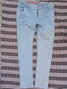 Studio Guy Light Wash Jeans