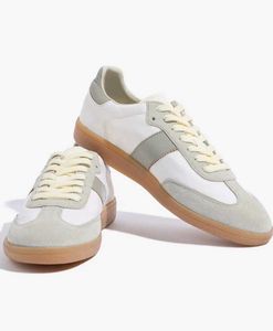 Casual Beige Sneakers