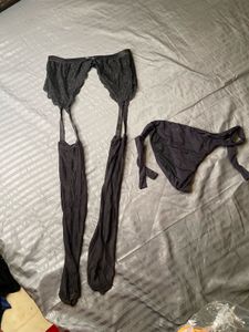 garter with stockings set