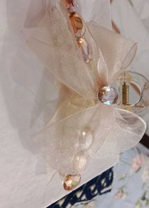 Beautiful Clacher With Stone