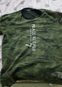 hi I want to sell thus brand t shirt for sale