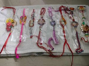 8 pcs Rakhi for Brothers