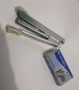 Kangaro Stapler & Staples