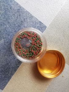 Aquarium Stones And Fish Food