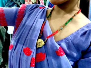 2 Gorgeous Earrings😍+1Fancy Hair Clip🩷+2necklace