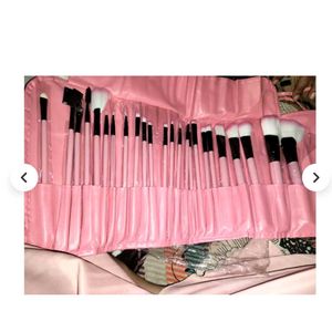 Makeup 32 Brushes Set Bag