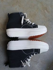 Complete New Converse High