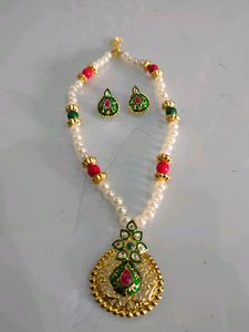 Mahrani Necklace Set