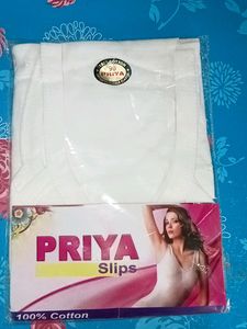 PRIYA Slips