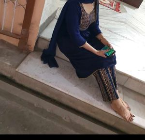Elegant Navy Blue Kurta Set