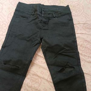 Cut Style Kneecut
