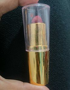 Hilary Rhoda Lipstick