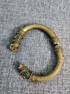 Vintage Gemstone Bangle