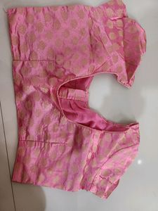 Sale 🎊 New Women Blouse AT Very Low Cost