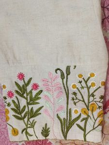Floral Embroidered Leggings