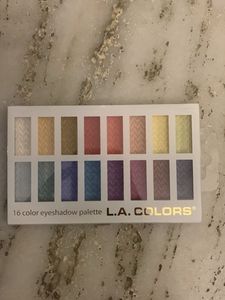 Imported Eyeshadow Palette 16 Colours