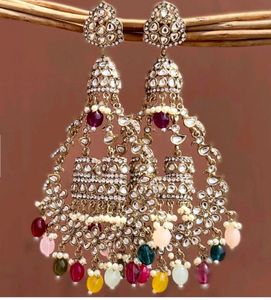 Noora Chandbali Earring