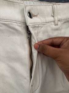 White Cropped Mom- Fit Jeans