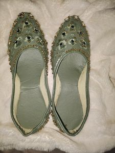 Partywear Juti