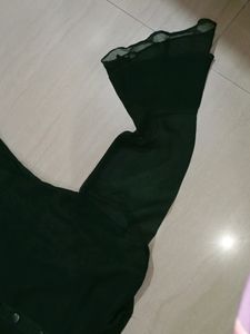 Beautiful Classic Dark Green  Net Sleeves Gown