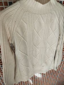 White 🤍 Woolen Top For Women