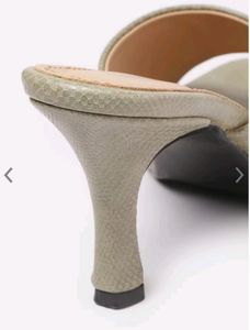 Corsica Textured Slim Heels 👠