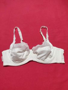 Woman Bra Size 40C