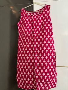 Pink & White Print Sleeveless Kurti