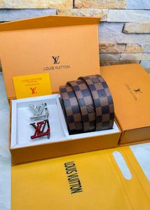 LOUIS VUITTON MENS IMPORTED BUCKLE BELTS WD BOX