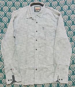 Arrow Slim Fit Button-Down
