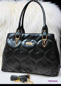 Chic Black Handbag