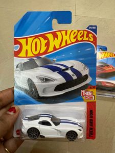 Hot Wheels Lamborghini &amp; Viper Set