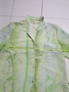 Green Floral Print Short Sleeve Blouse