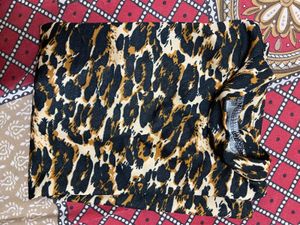 Beige &amp;b lack Animal Print