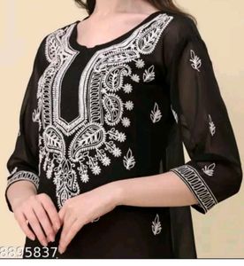 Elegant Black Embroidered Kurta
