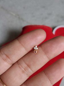 Nose Pin Gold Shaining stone