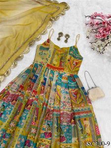 **Padded Full Stiched Gown**
