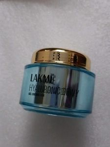 Lakme Hyaluronic Dewy Gel Creme